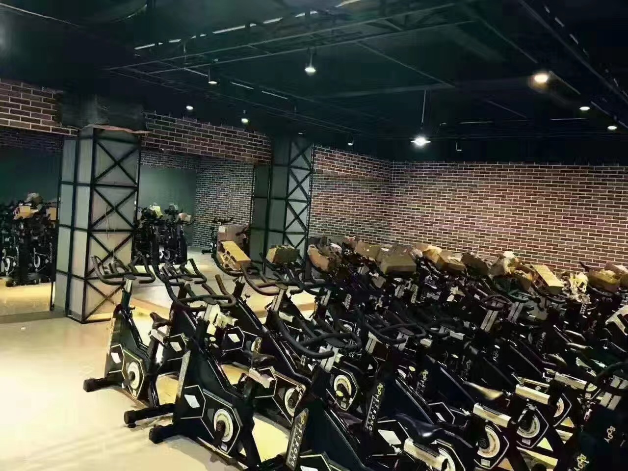 黄瓜污视频下载有氧器械-动感单车